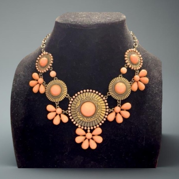 Midwestern necklace orange necklace with brass tone NWT - Picture 7 of 12